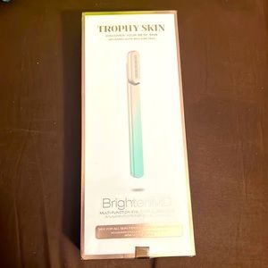 Trophy Skin Brighten MD Multi-Function Microcurrent Eye, Face & Neck Tool Sealed